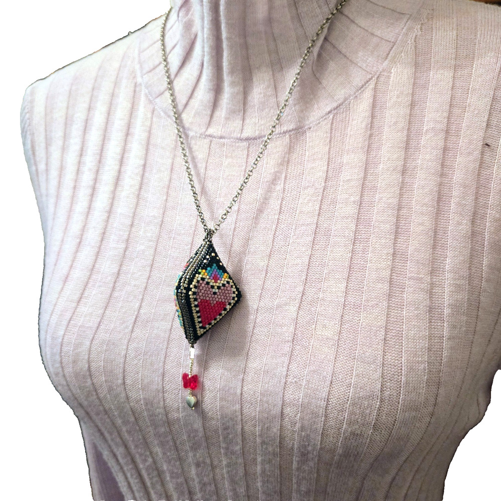 Handmade beaded bead pod sacred heart evil eye necklace - Picture 7 of 8